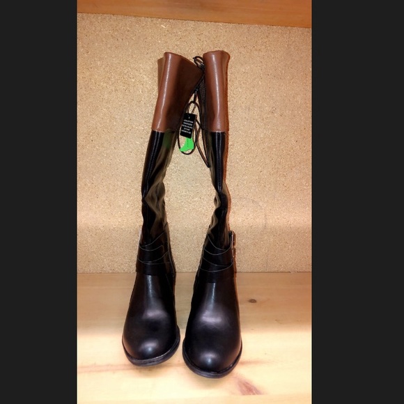 Women’s Two-Tone Riding Boot (NWT) - Picture 5 of 6